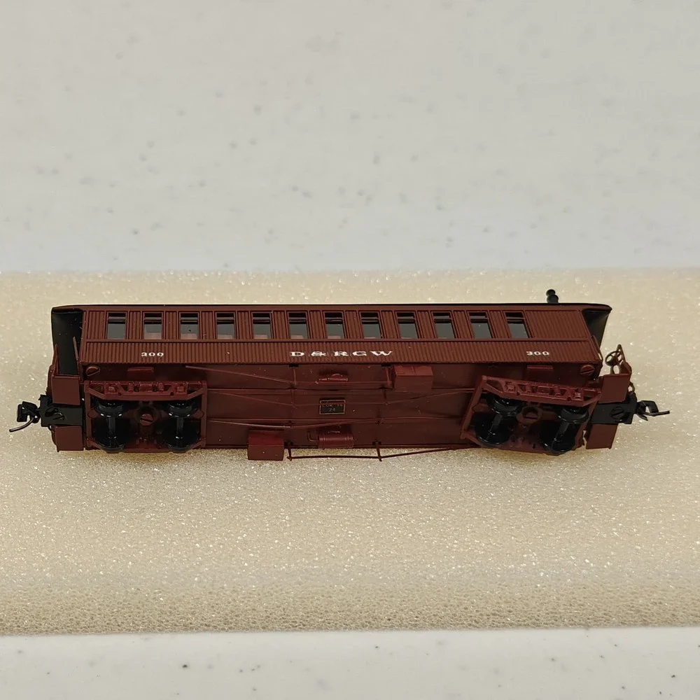 Lok 14 27005 D&RGW Coach #300 Denver & Rio Grande Western Nn3 Scale Brass READ